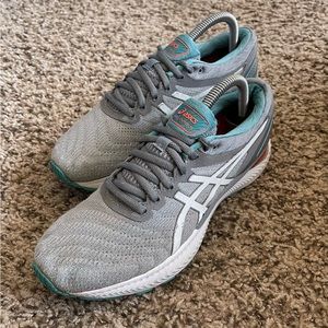 Asics Gel-Nimbus 22 Running Shoes Women’s Size 8